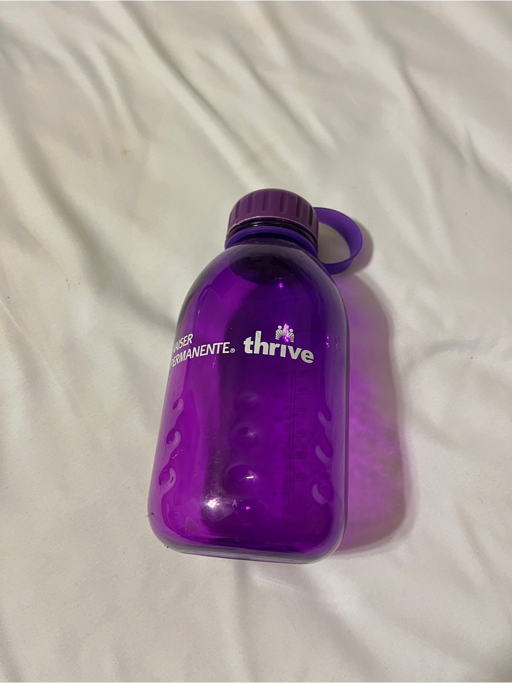 Kaiser Permanente Thrive Purple Water Bottle 32 oz 1000 ml Plastic Reusable